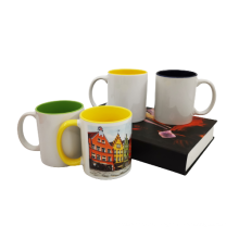 Faible MOQ bon prix 11 oz tasses de couleur en céramique manche de sublimation de café de couleur intérieure à vendre